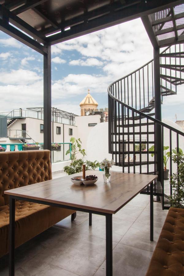 Hotel Tato & Coworking Space ティビリシ エクステリア 写真