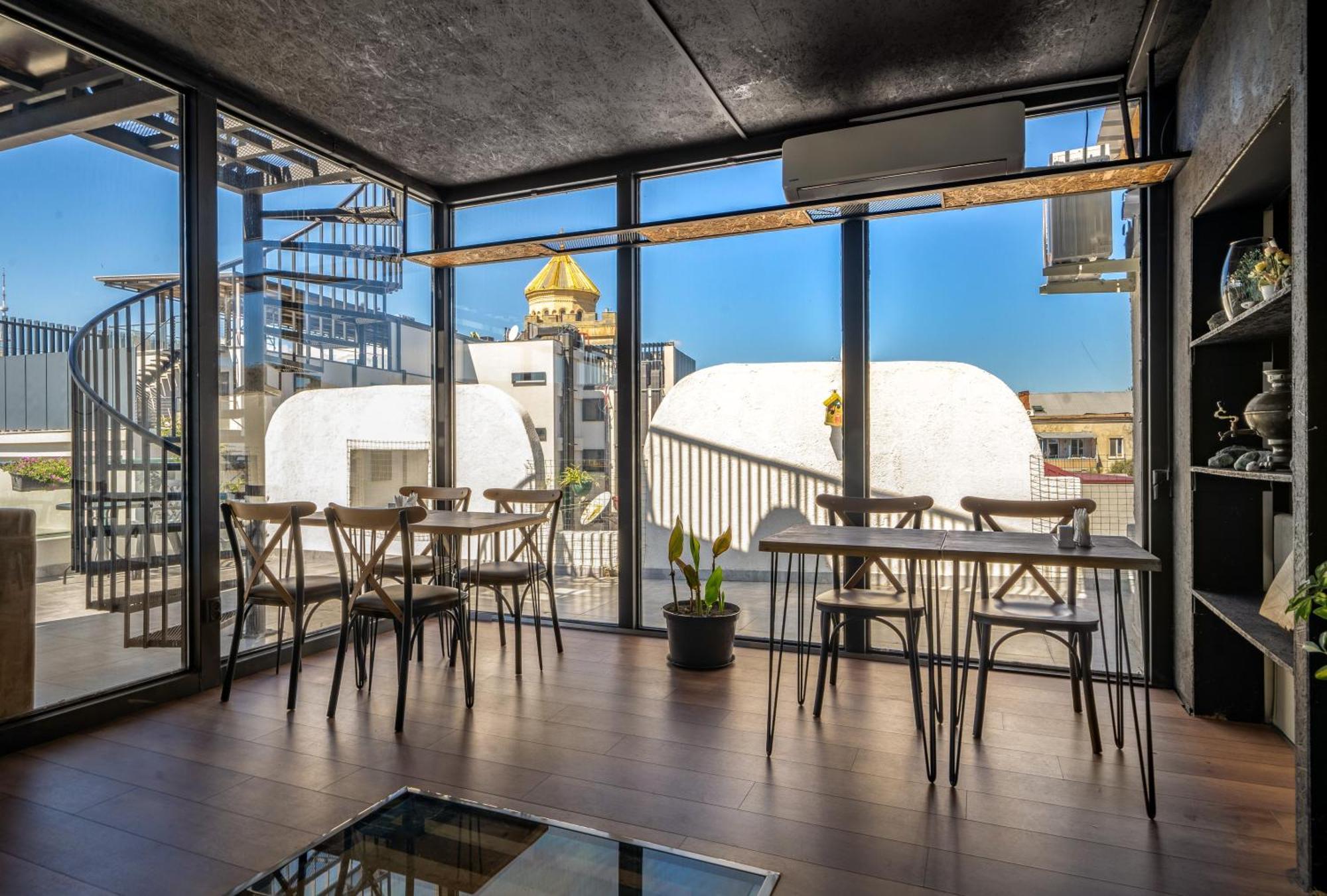 Hotel Tato & Coworking Space ティビリシ エクステリア 写真